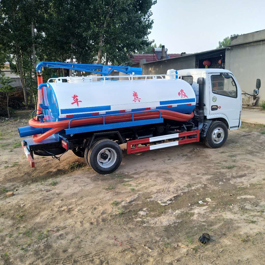 二手吸糞車市場解析 國五帶手續(xù)、真空吸糞車與無牌車的選購指南